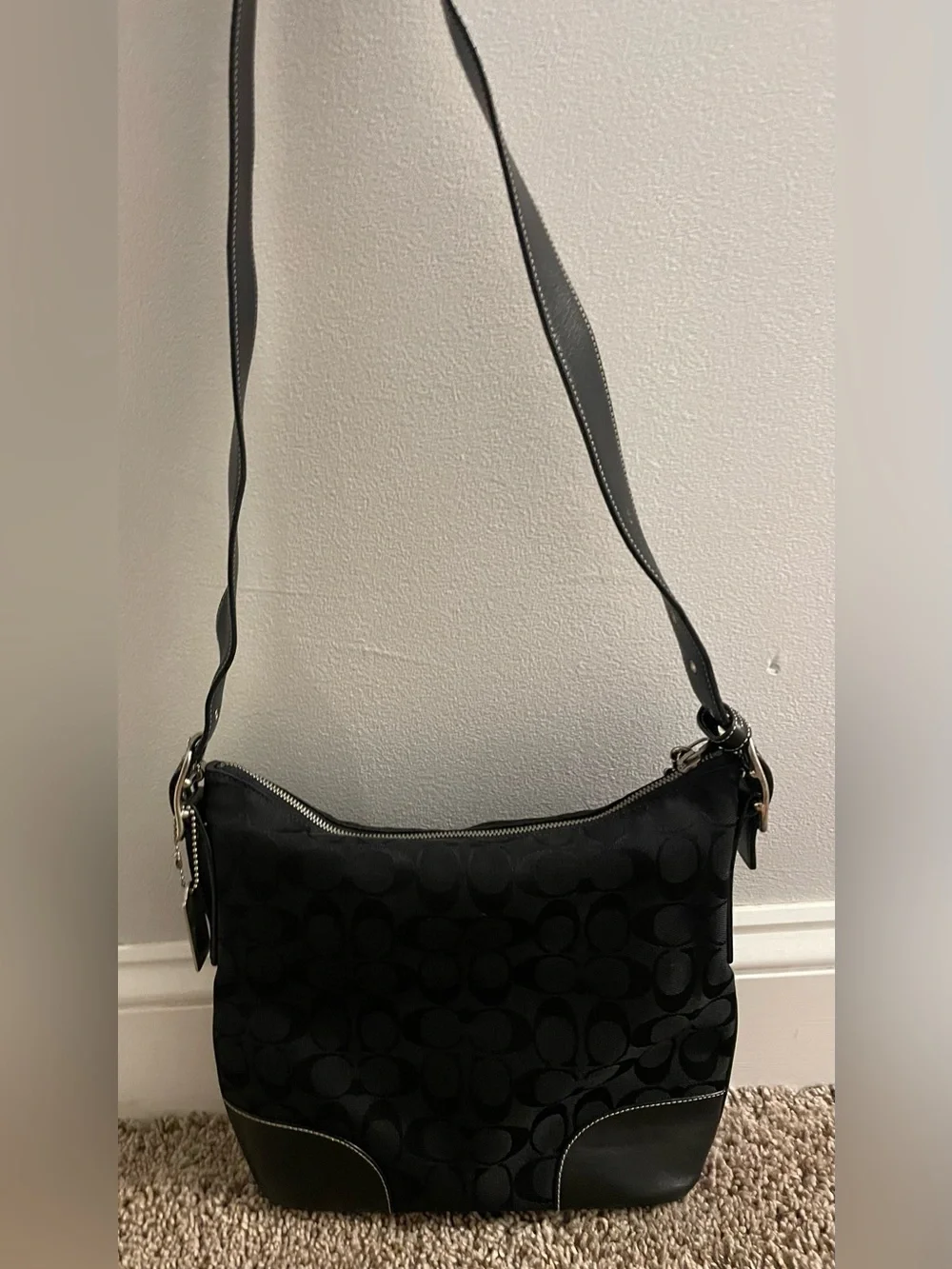 COACH Canvas Chelsea Signature Slim Duffel Medium
